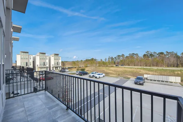 $2,100 | 18716 Centro Main Street, Unit B, Conroe, TX 77385