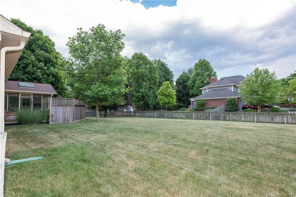 863 Carey Road Carmel, IN 46033 - Photo 2 of 30 Gallery Image 2