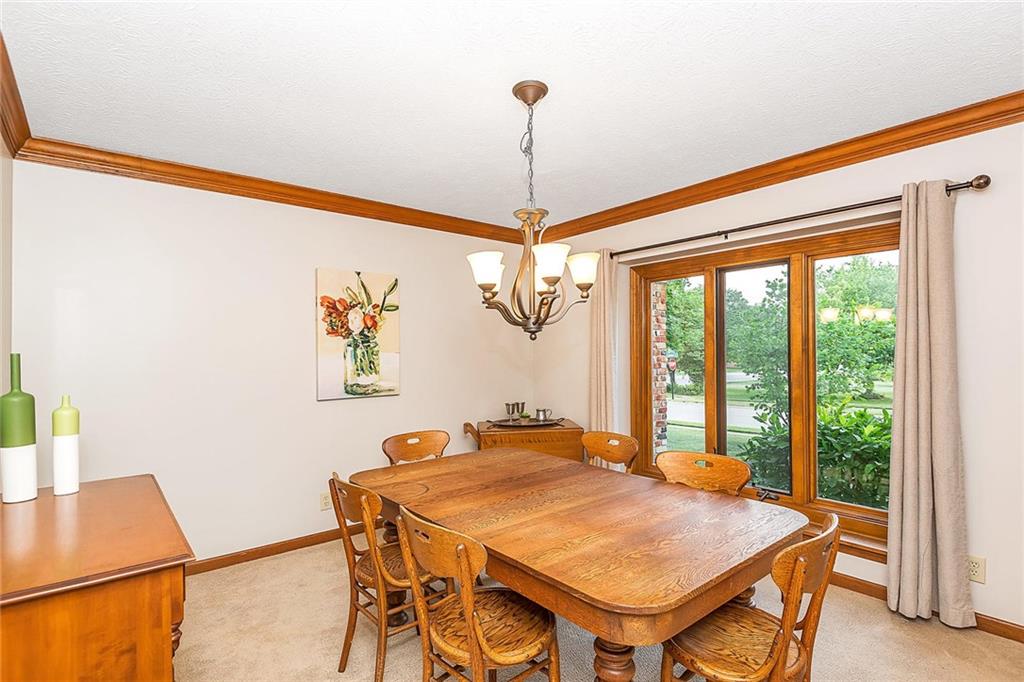 863 Carey Road Carmel, IN 46033 - Photo 6 of 30 Gallery Image 6