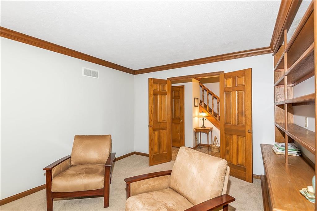 863 Carey Road Carmel, IN 46033 - Photo 9 of 30 Gallery Image 9