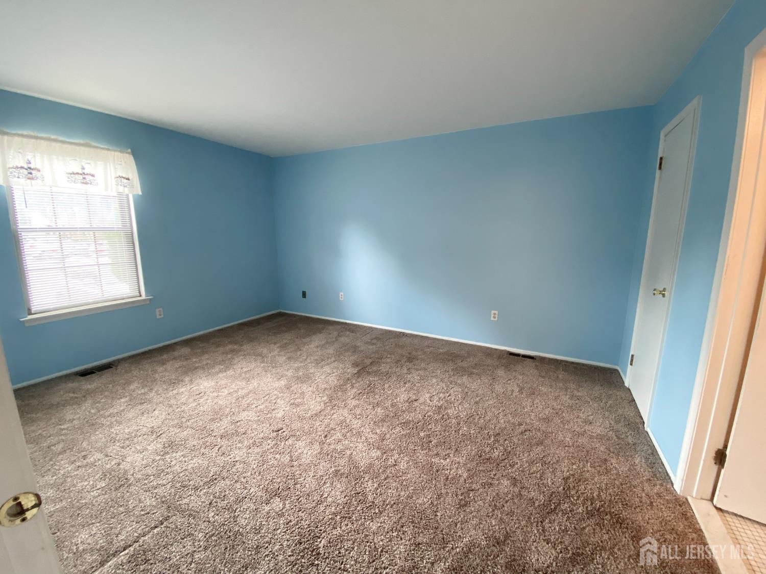 33 Foxhall, Unit B Middlesex, NJ 08846 - Photo 11 of 19