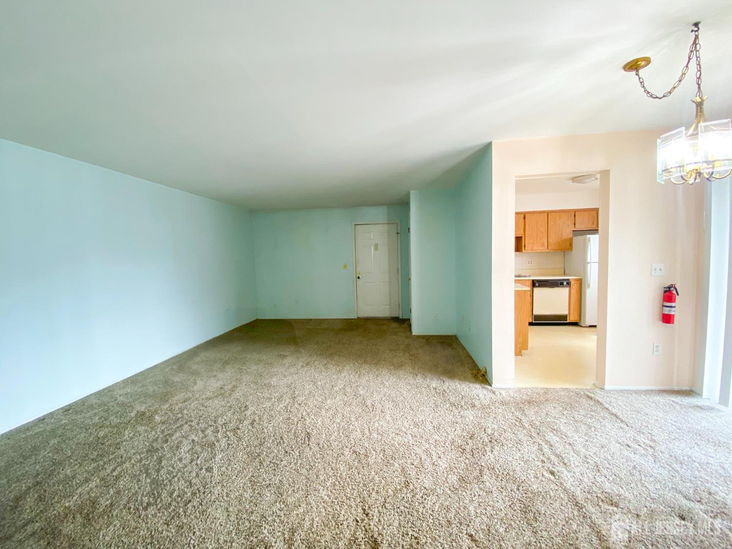 33 Foxhall, Unit B Middlesex, NJ 08846 - Photo 7 of 19