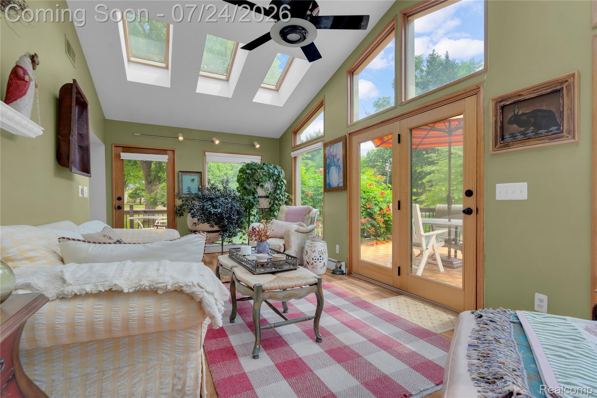 304 Oaklane Drive Rochester, MI 48306 - Photo 7 of 45 09-304 Oaklane Dr_8.jpg