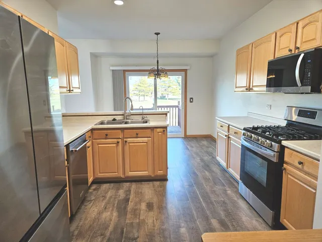 $314,900 | 21320 West Douglas Lane, Plainfield, IL 60544