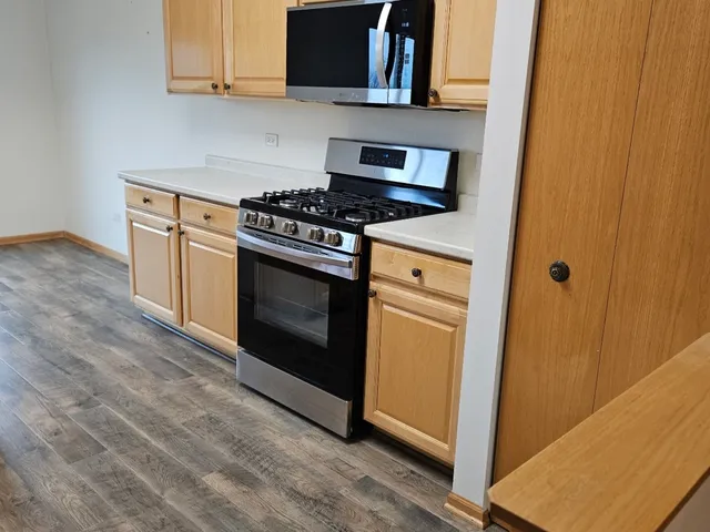 $314,900 | 21320 West Douglas Lane, Plainfield, IL 60544