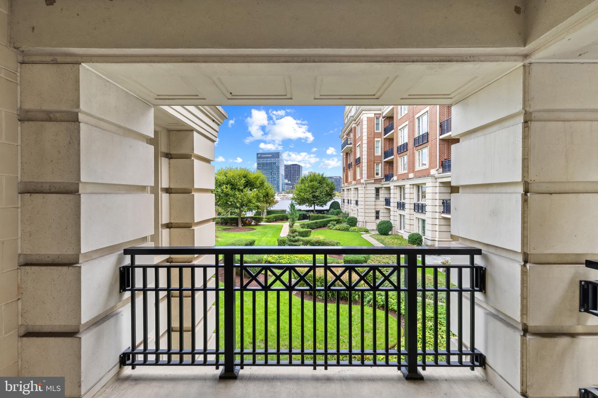 801 Key Highway, Unit 242 Baltimore, MD 21230 - Photo 18 of 52 a balcony with a book shelf