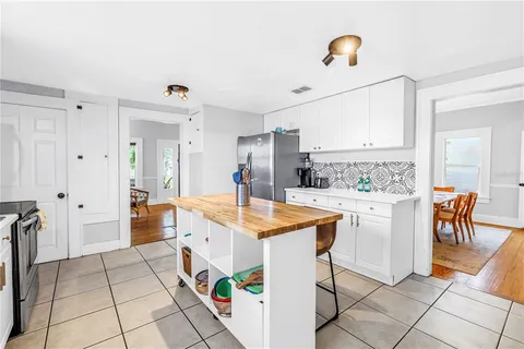 $1,100,000 | 1726 2nd Avenue North, St. Petersburg, FL 33713