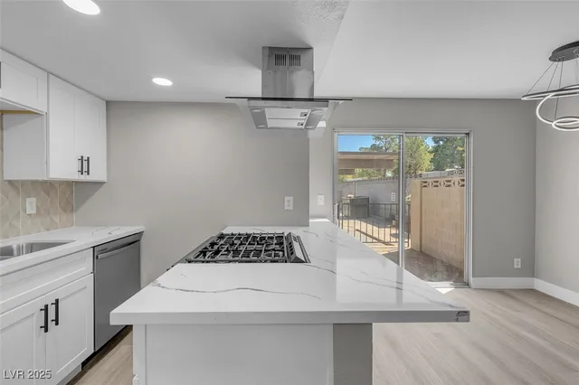 $1,500 | 456 Sellers Place, Henderson, NV 89011