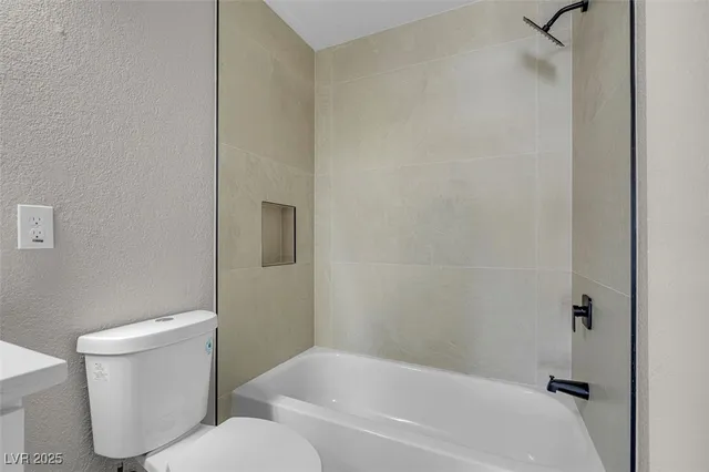 $1,500 | 456 Sellers Place, Henderson, NV 89011