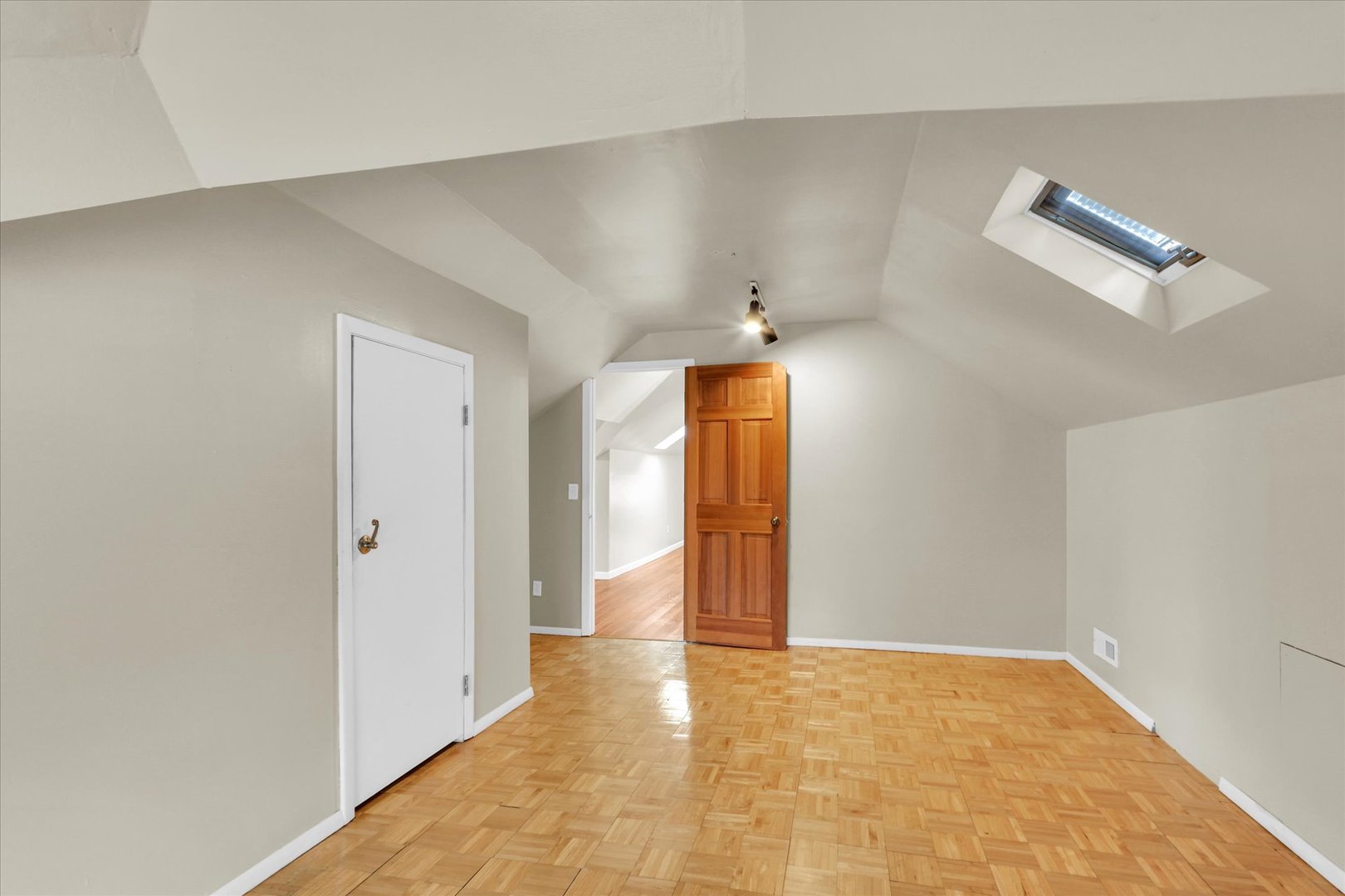 809 West John Street Champaign, IL 61820 - Photo 26 of 34