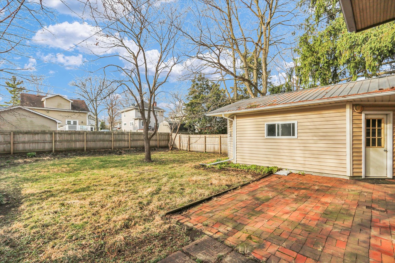 809 West John Street Champaign, IL 61820 - Photo 32 of 34