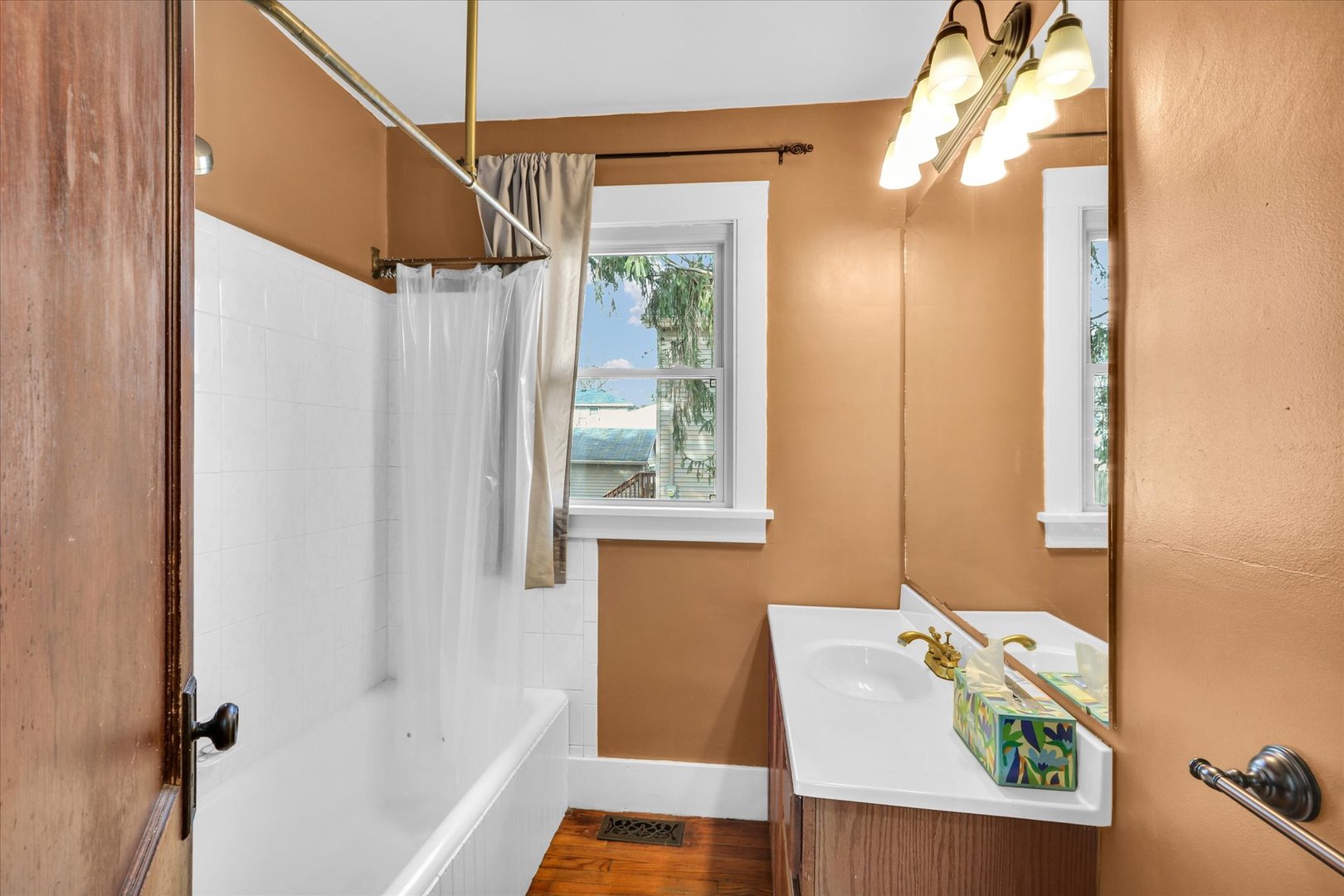 809 West John Street Champaign, IL 61820 - Photo 6 of 34