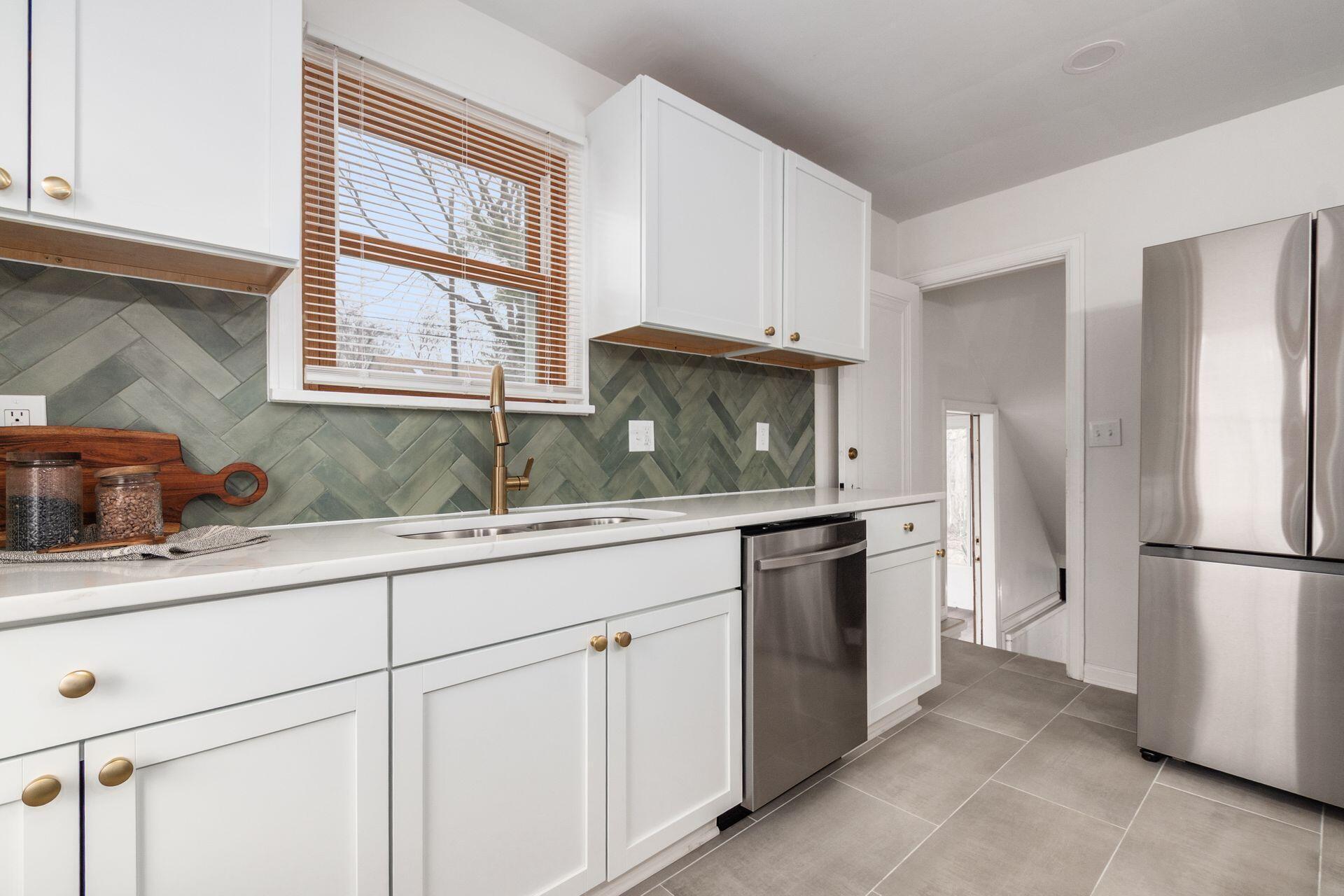 348 Acton Road Columbus, OH 43214 - Photo 14 of 38 Kitchen