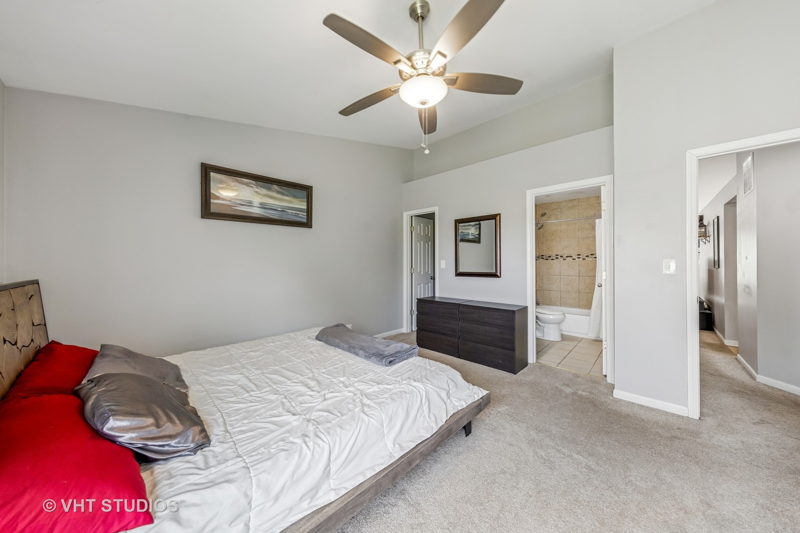 1247 Trinity Drive Carol Stream, IL 60188 - Photo 15 of 20