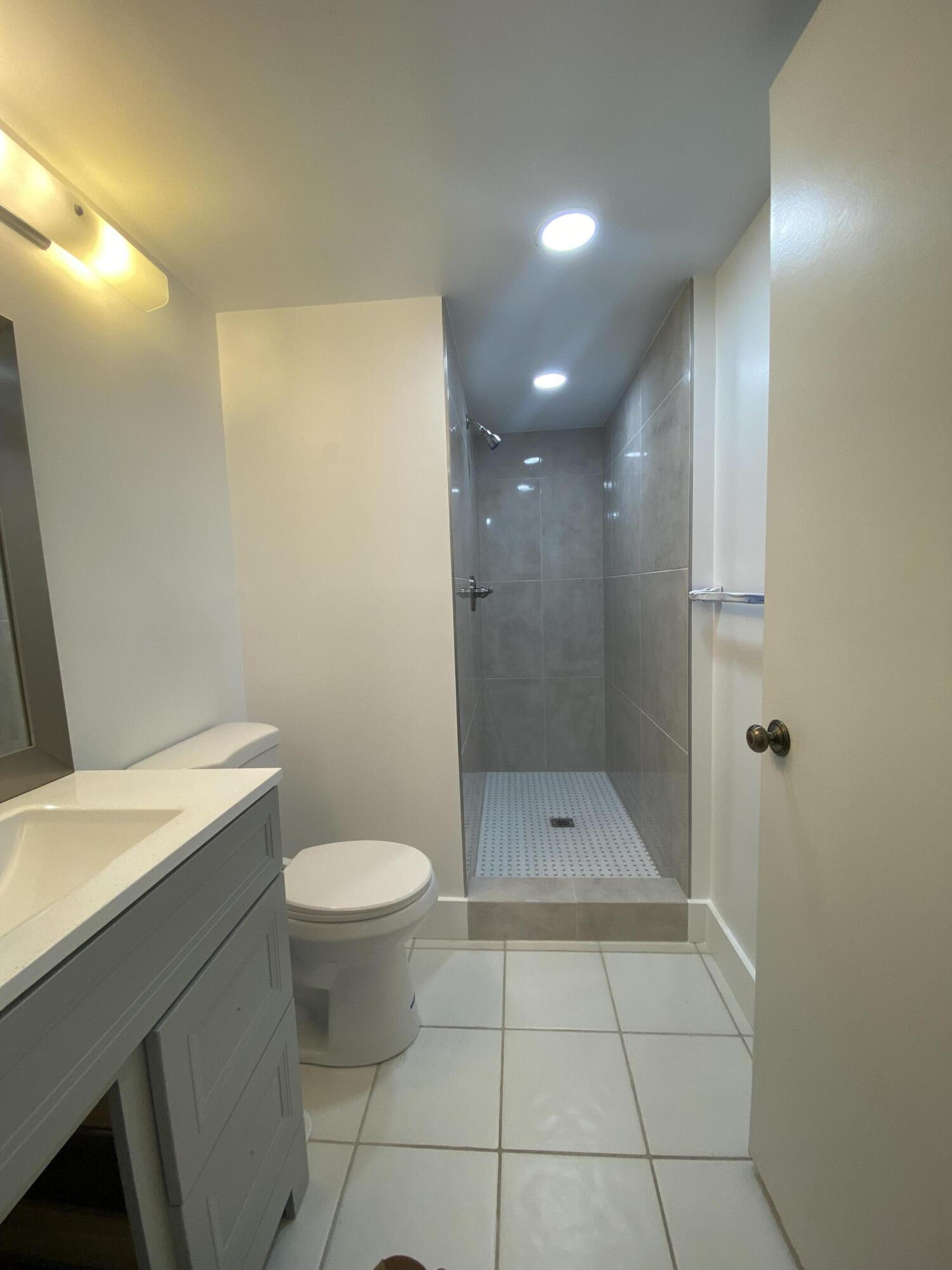 9440 Southwest 8th Street, Unit 209 Boca Raton, FL 33428 - Photo 13 of 16 IMG_6931