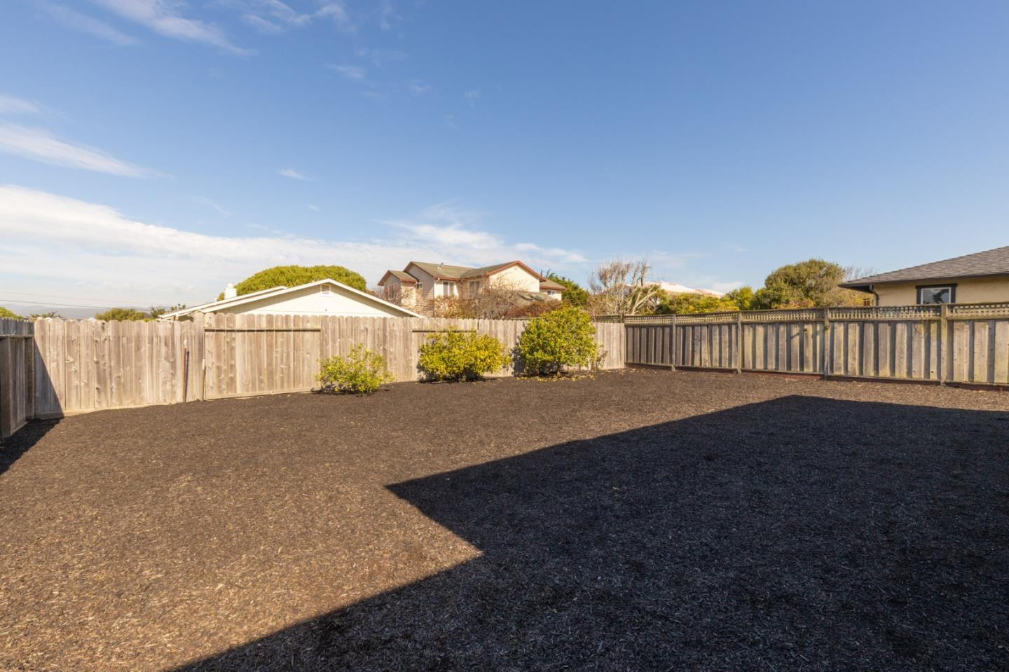 303 Filbert Street Half Moon Bay, CA 94019 - Photo 37 of 40