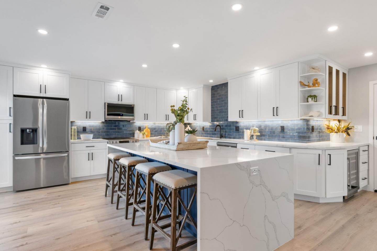 303 Filbert Street Half Moon Bay, CA 94019 - Photo 9 of 40