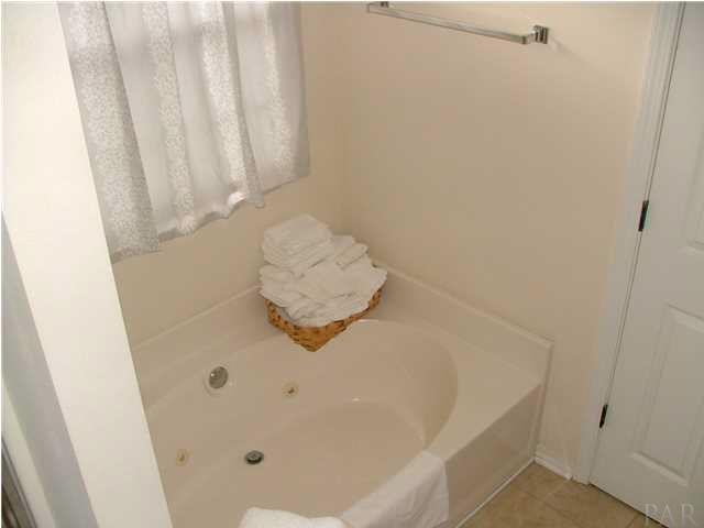 7058 Raburn Road Pensacola, FL 32526 - Photo 16 of 20 Gallery Image 16