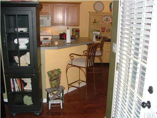 7058 Raburn Road Pensacola, FL 32526 - Photo 5 of 20 Gallery Image 5