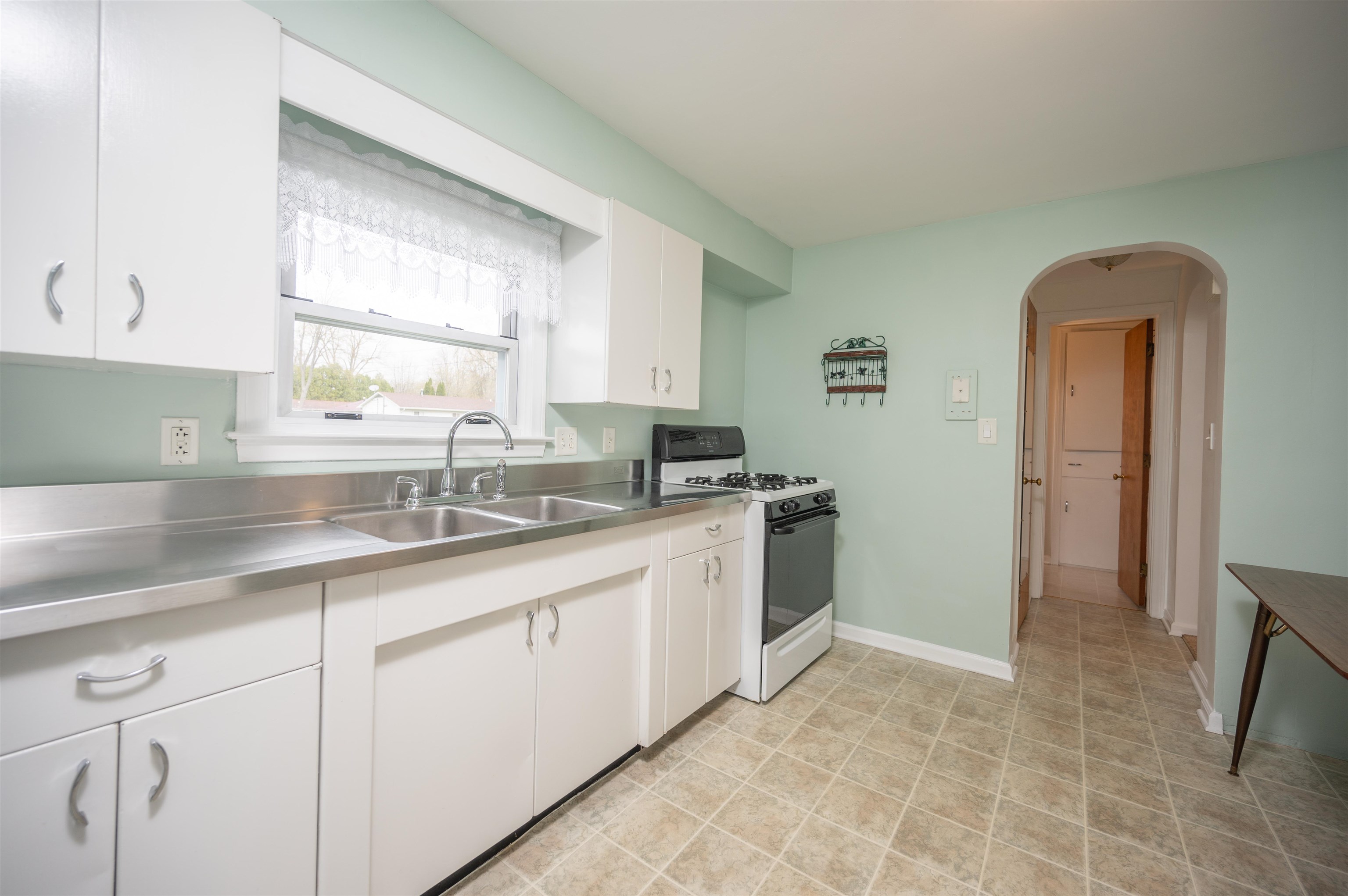509 Ridge Road Bay City, MI 48708 - Photo 7 of 27