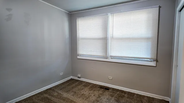 $162,000 | 335 Oakwood Street, Park Forest, IL 60466