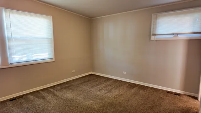 $162,000 | 335 Oakwood Street, Park Forest, IL 60466