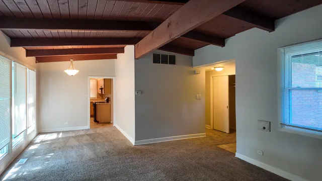 $162,000 | 335 Oakwood Street, Park Forest, IL 60466