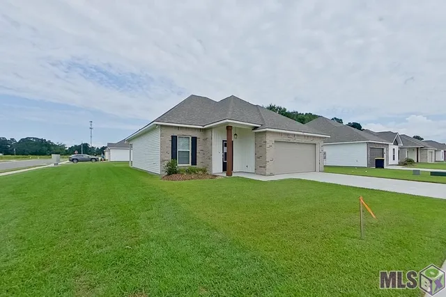 $1,805 | Undisclosed Address, Carencro, LA 70520