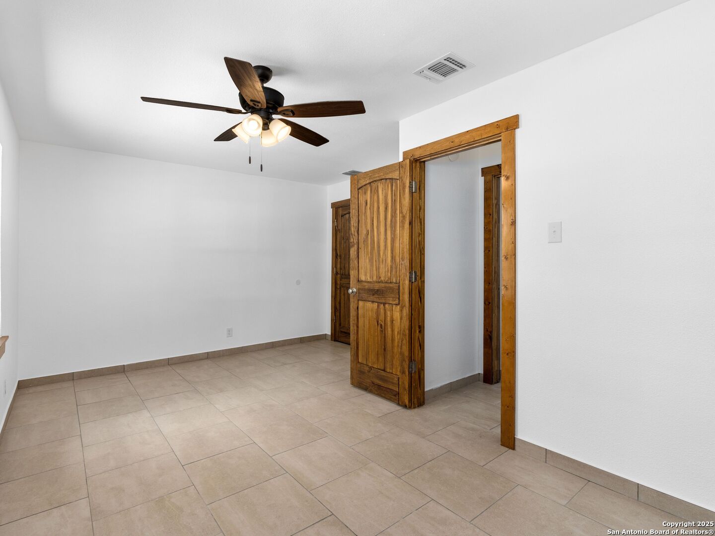 511 5th Street Natalia, TX 78059 - Photo 20 of 29