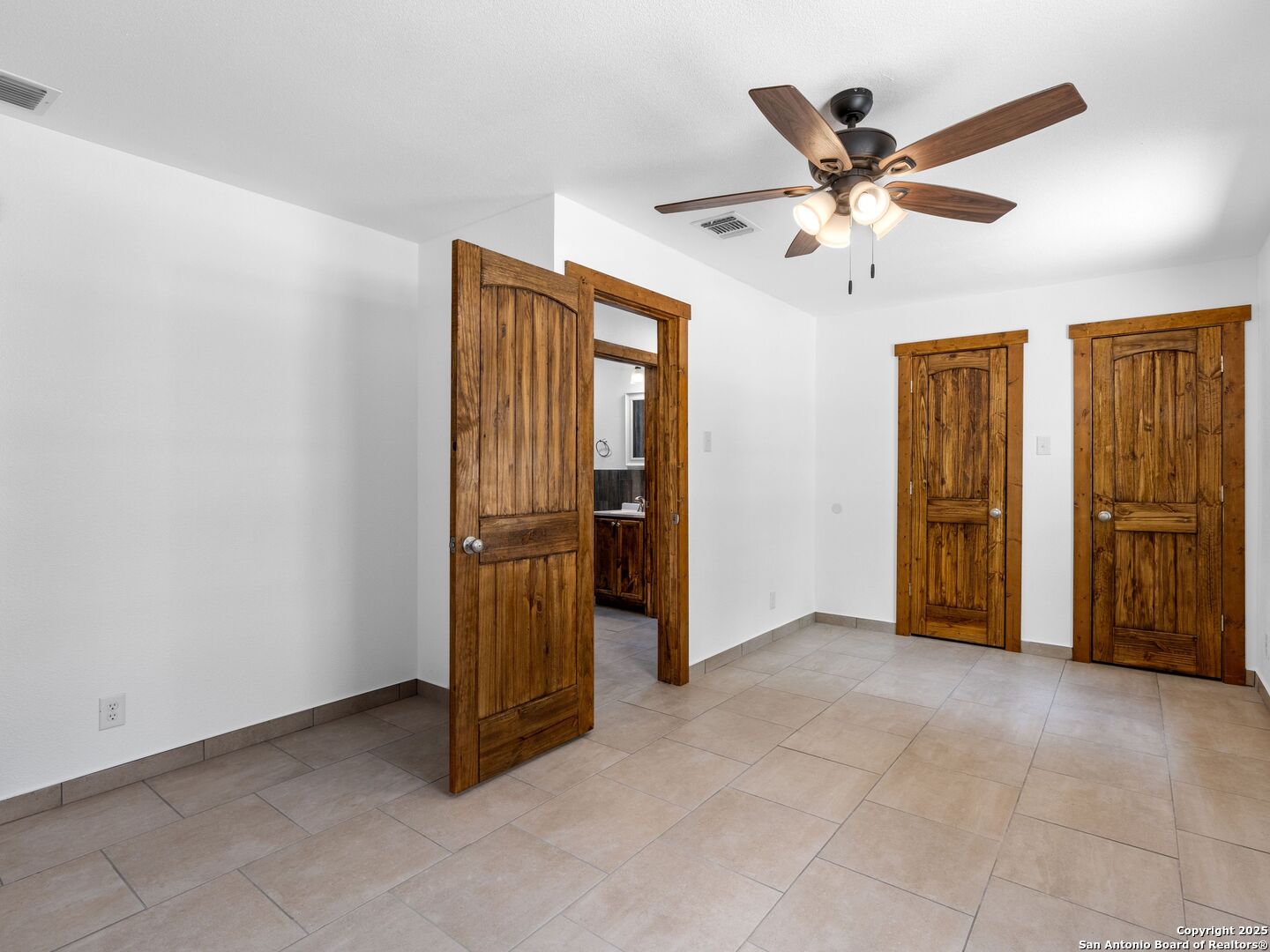 511 5th Street Natalia, TX 78059 - Photo 21 of 29