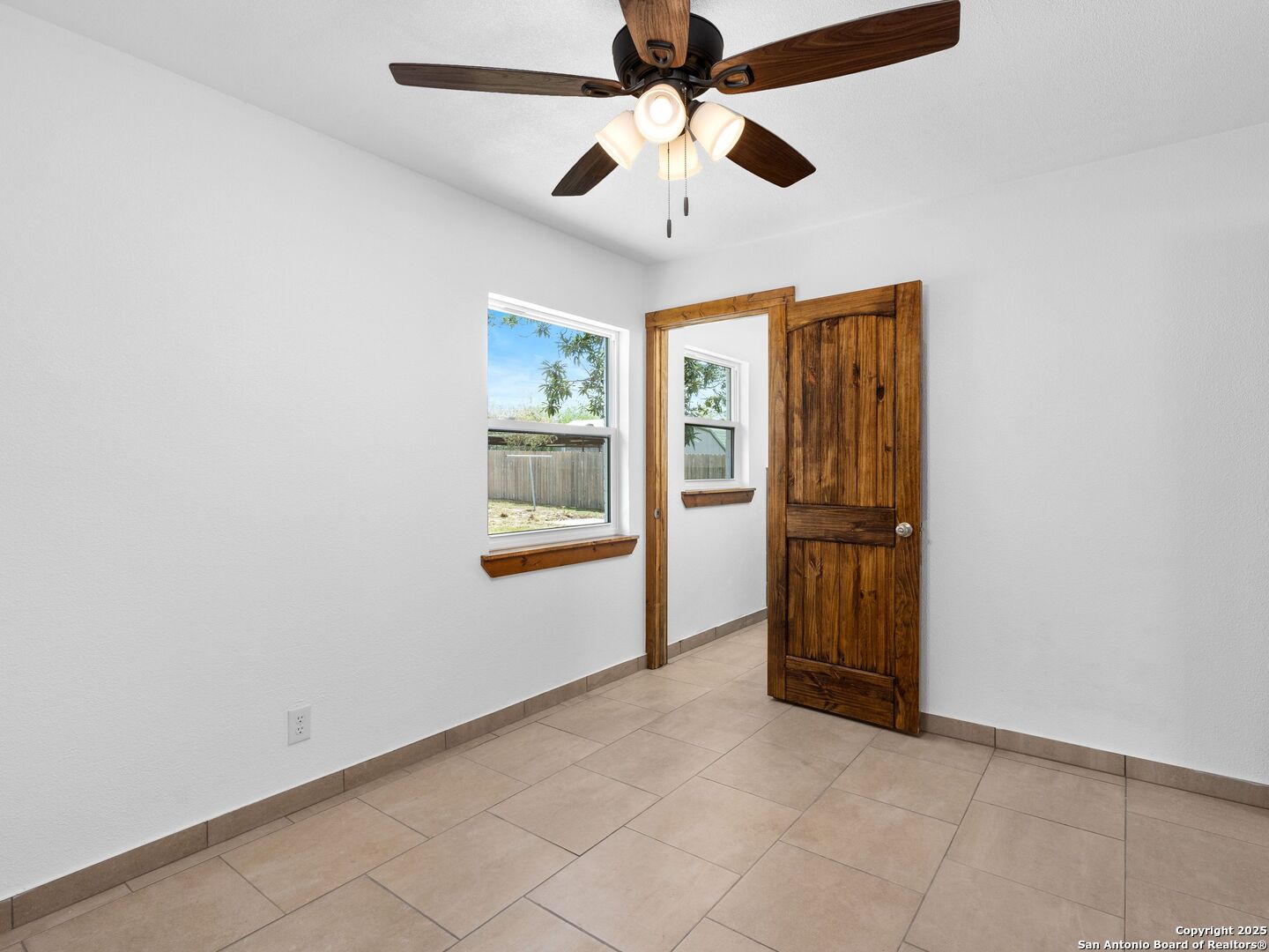 511 5th Street Natalia, TX 78059 - Photo 23 of 29