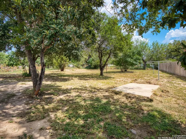 $250,000 | 511 5th Street, Natalia, TX 78059