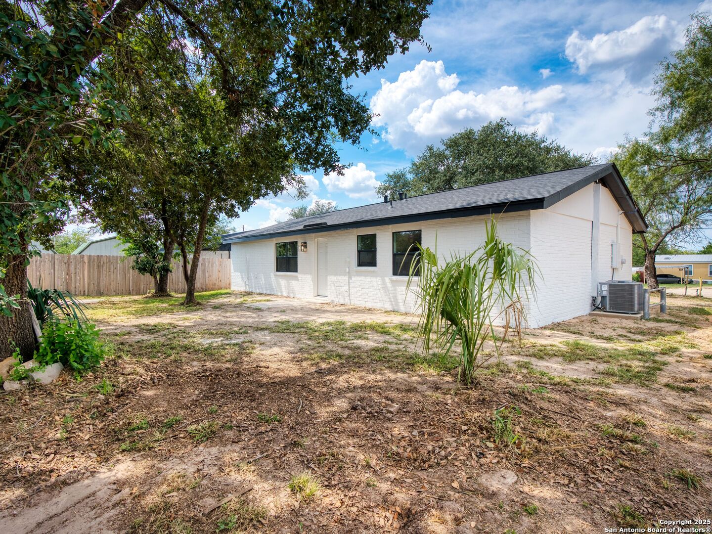 511 5th Street Natalia, TX 78059 - Photo 28 of 29