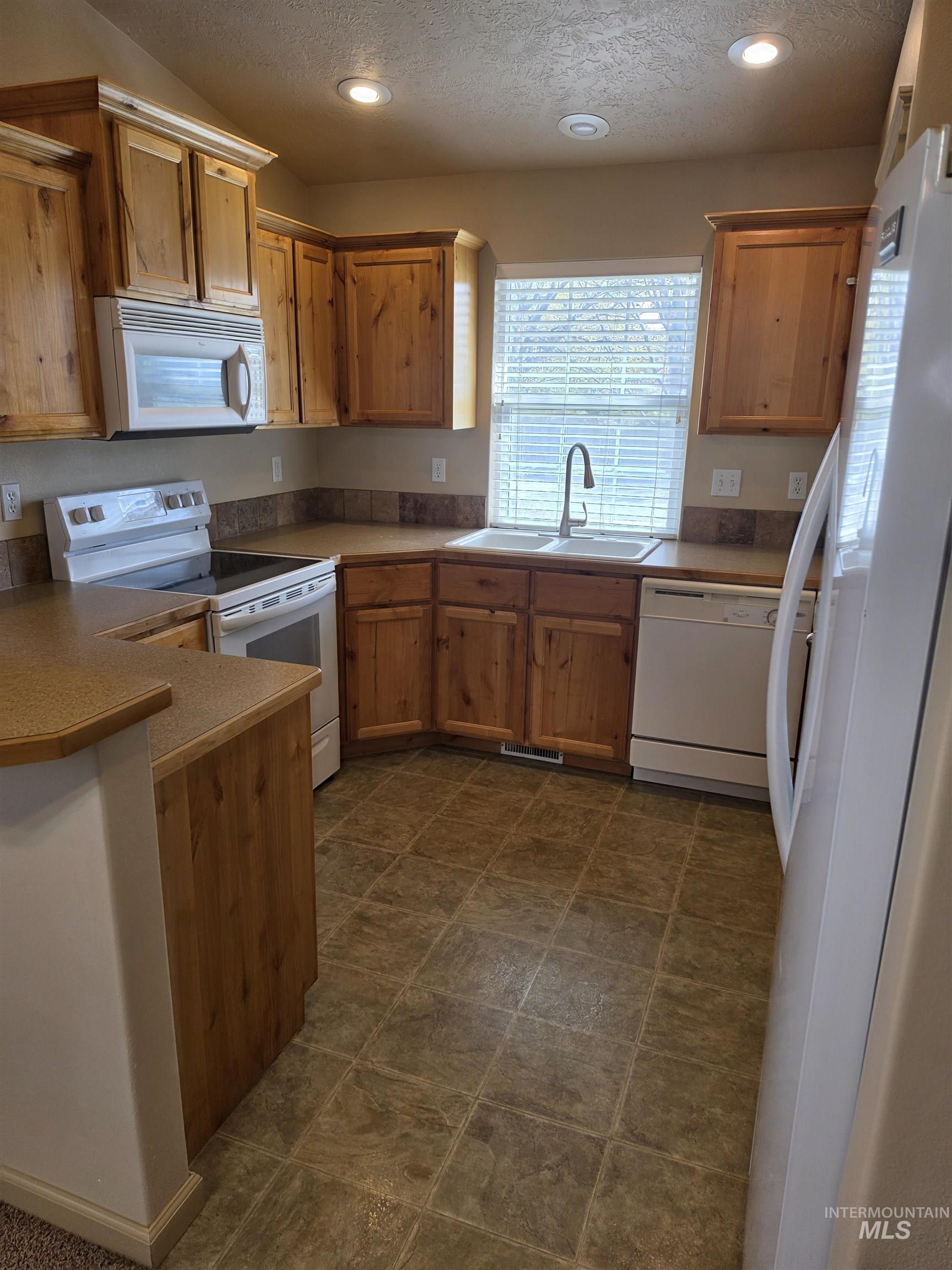 17599 Dark Zebra Way Nampa, ID 83687 - Photo 13 of 49