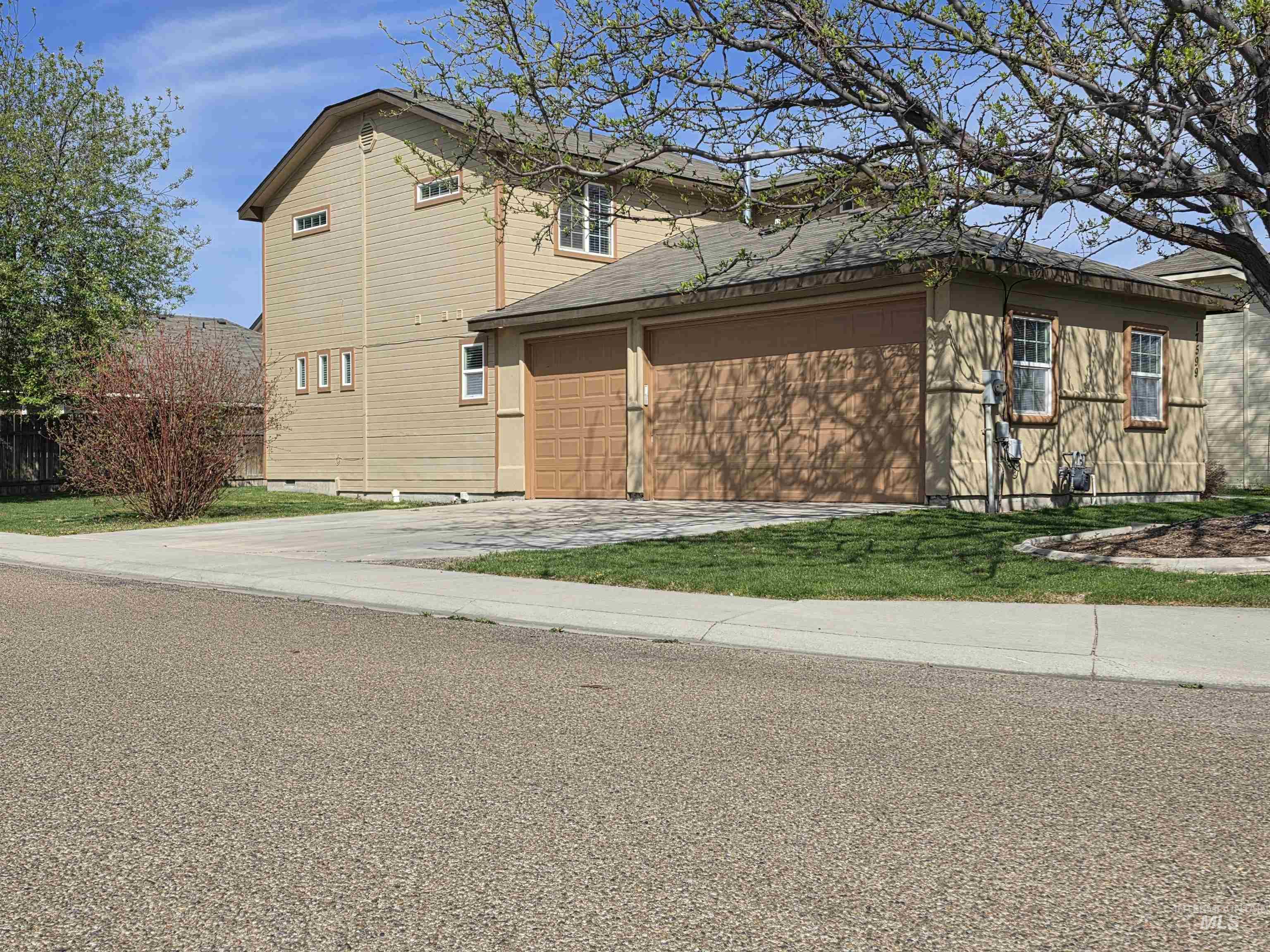 17599 Dark Zebra Way Nampa, ID 83687 - Photo 3 of 49