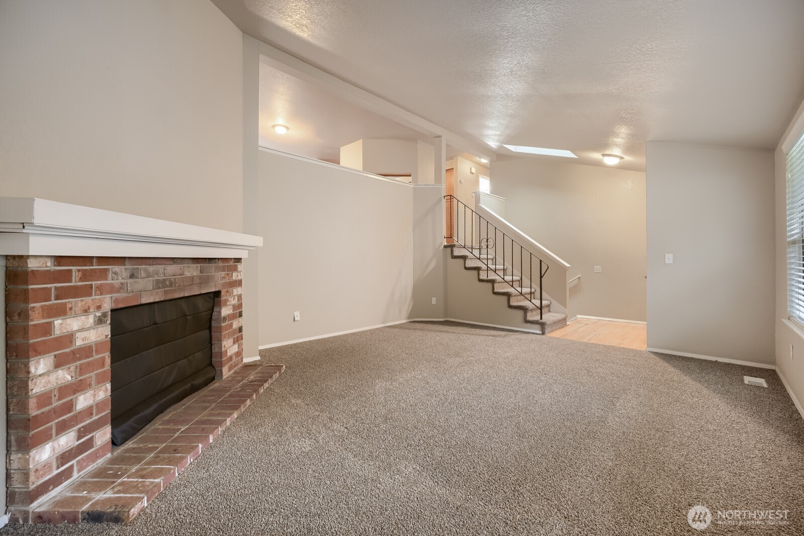 30912 11th Avenue Southwest Federal Way, WA 98023 - Photo 3 of 22