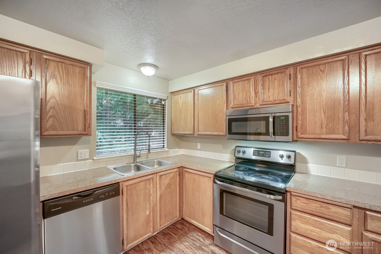 30912 11th Avenue Southwest Federal Way, WA 98023 - Photo 10 of 22