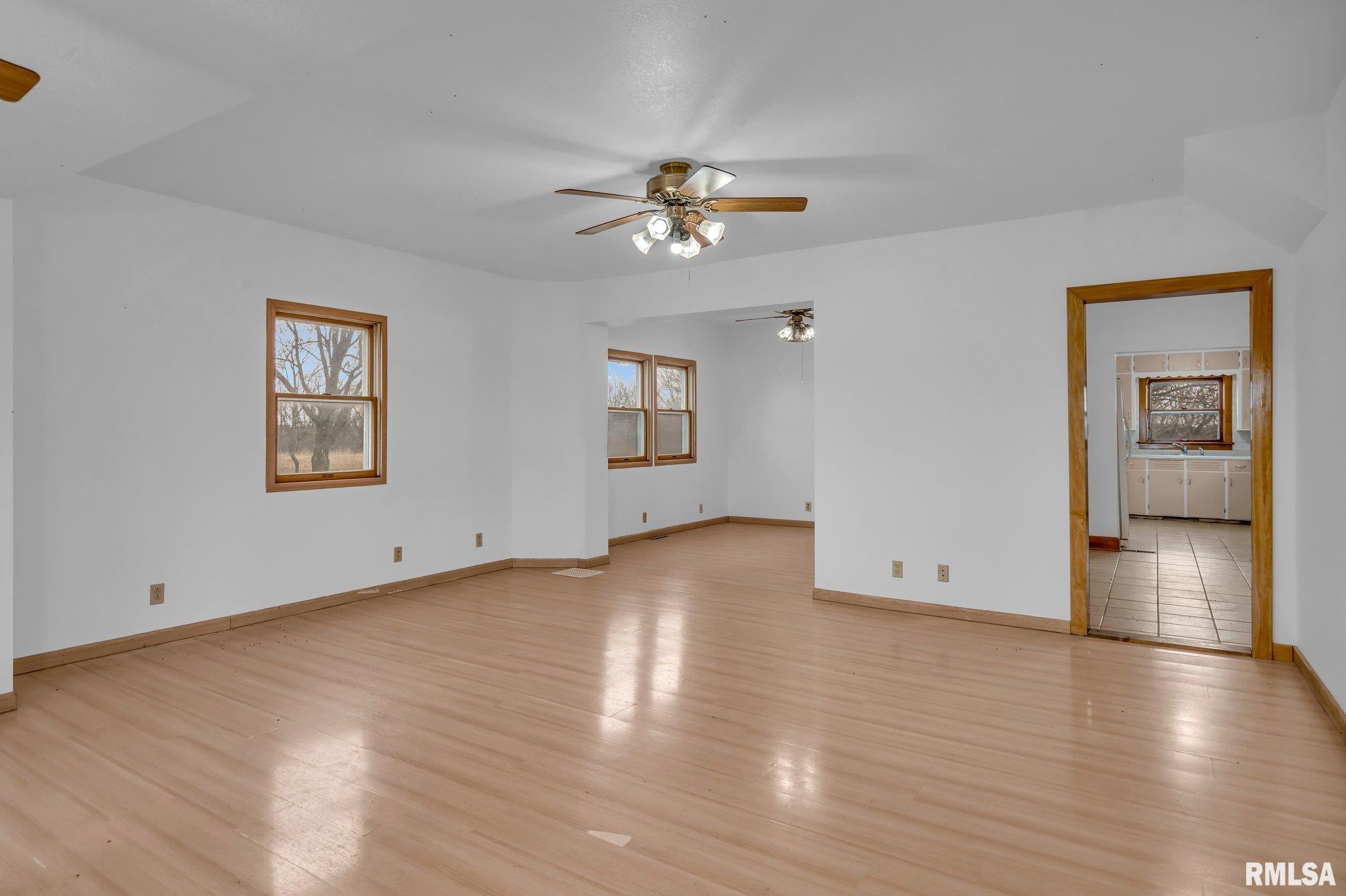 2266 Ridge Road Aledo, IL 61231 - Photo 2 of 25