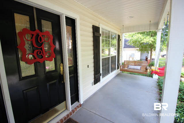 108 Avon Circle East Daphne, AL 36526 - Photo 5 of 46 Gallery Image 5