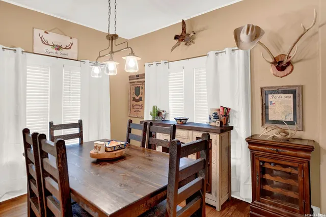 $325,000 | 6971 County Road 5223, D'Hanis, TX 78861