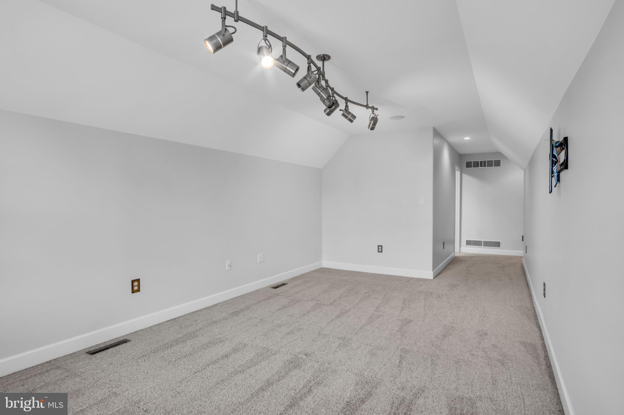 6014 Three Rivers Drive Harrisburg, PA 17112 - Photo 24 of 49 Versatile space with modern lighting options.