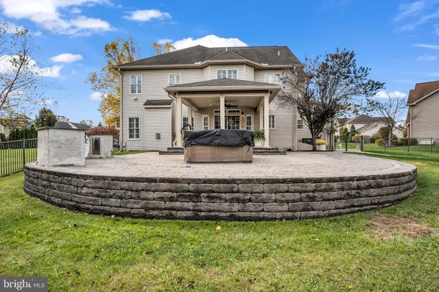 $799,900 | 6014 Three Rivers Drive, Harrisburg, PA 17112