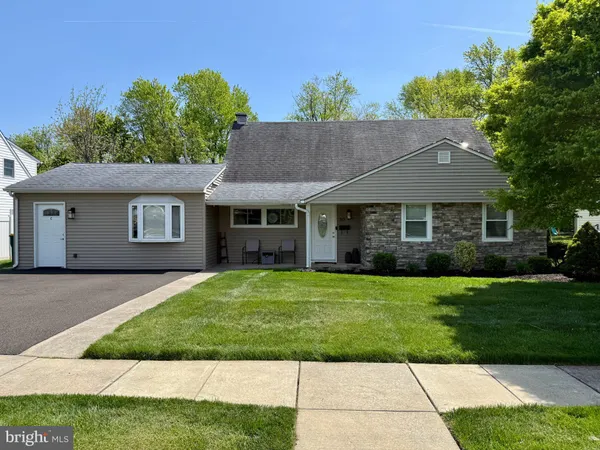 $3,300 | 30 Hollow Road, Levittown, PA 19056