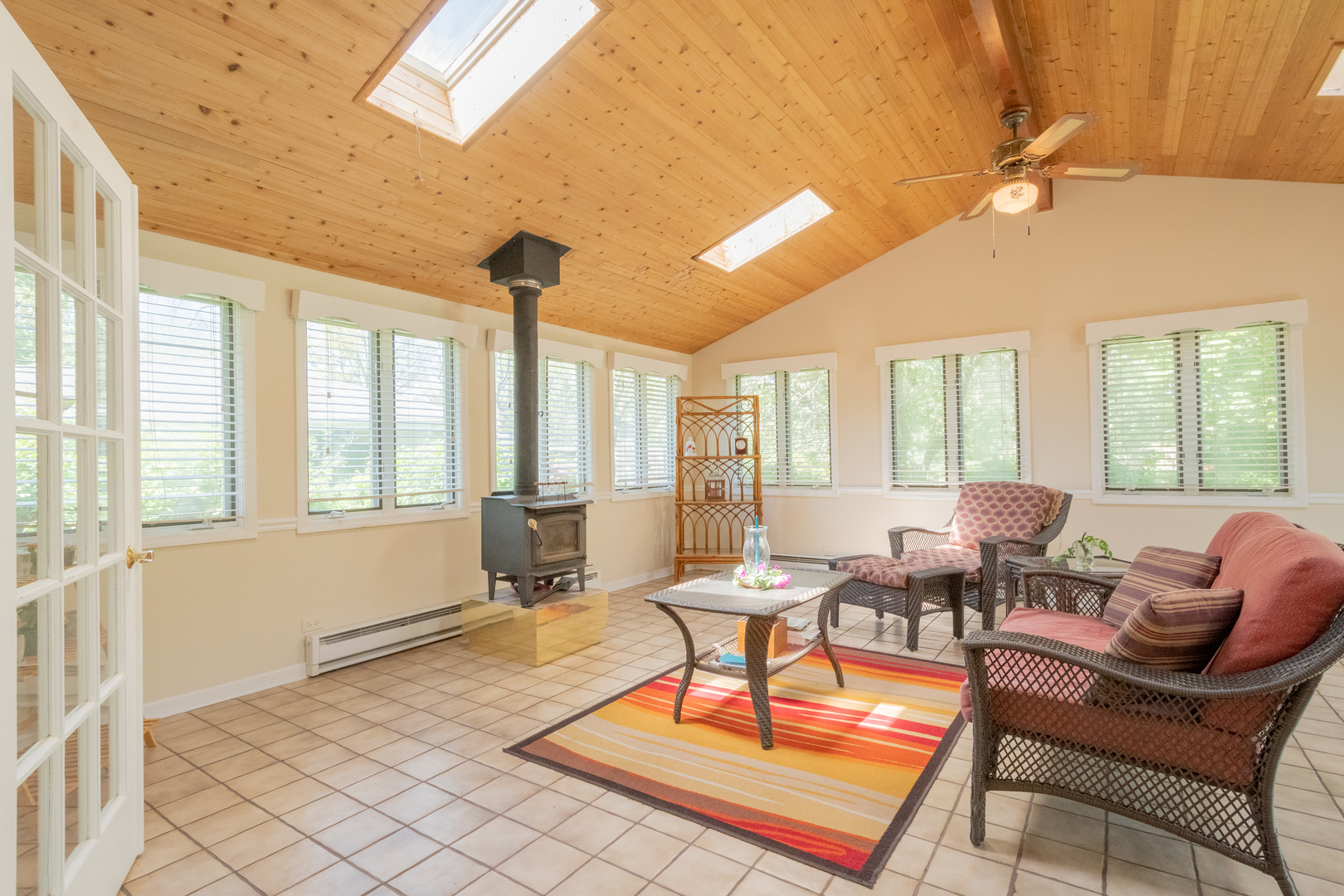 344 High Road Cary, IL 60013 - Photo 24 of 49