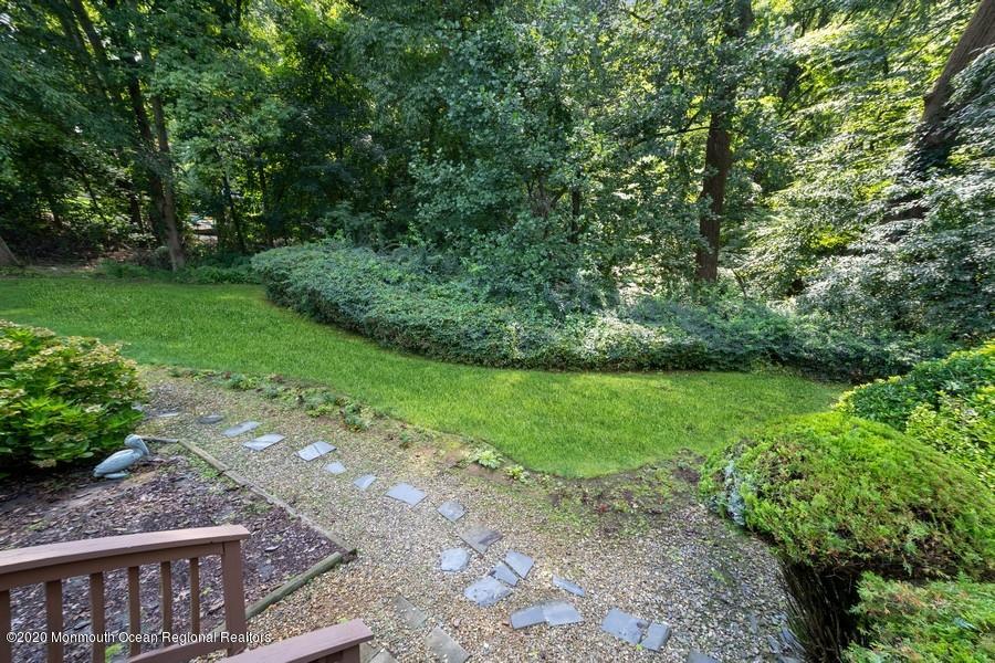 14 Huntley Road Holmdel, NJ 07733 - Photo 3 of 40 07_14HuntleyRd_2008_LowRes