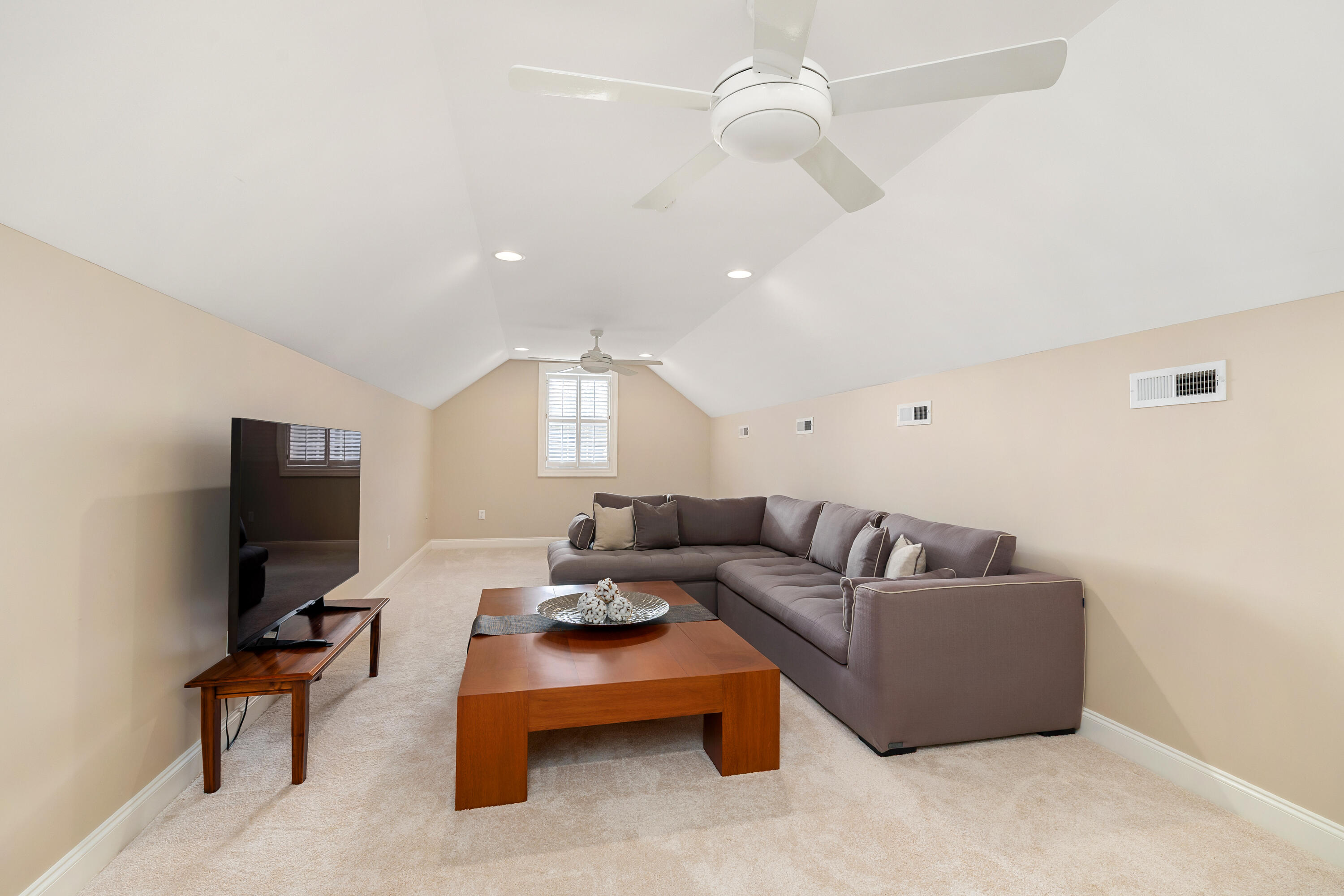 975 Volunteer Court Sumter, SC 29150 - Photo 66 of 72 52