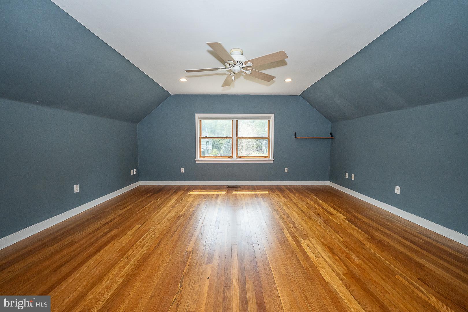 353 South Old Middletown Road Media, PA 19063 - Photo 21 of 47 2nd floor largest bedroom
