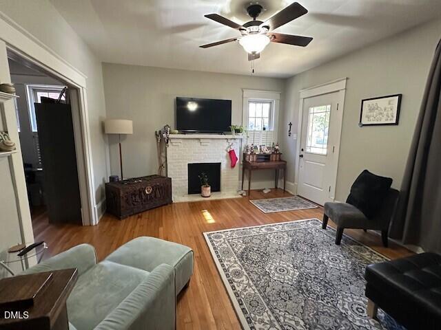 1403 Mordecai Drive Raleigh, NC 27604 - Photo 18 of 38 1405 living room 2