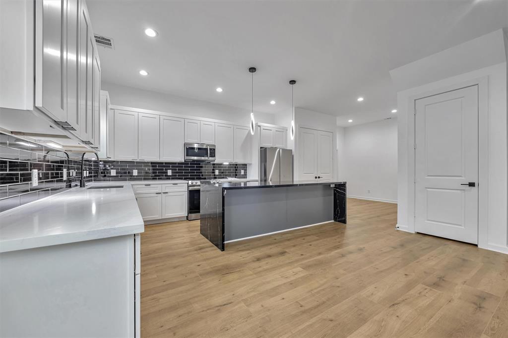 3402 Nathaniel Brown Street, Unit B Houston, TX 77021 - Photo 8 of 26