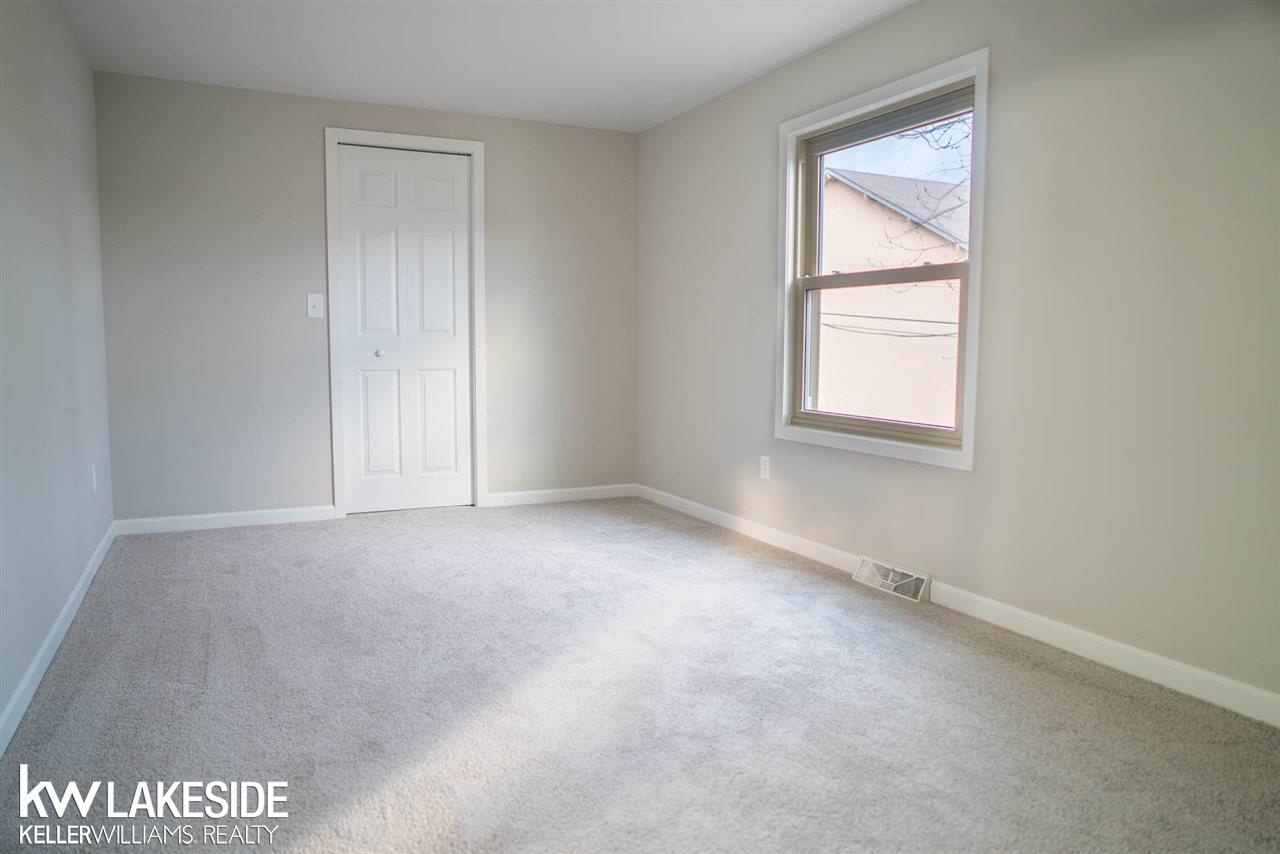 2814 Wakefield Road Berkley, MI 48072 - Photo 12 of 21
